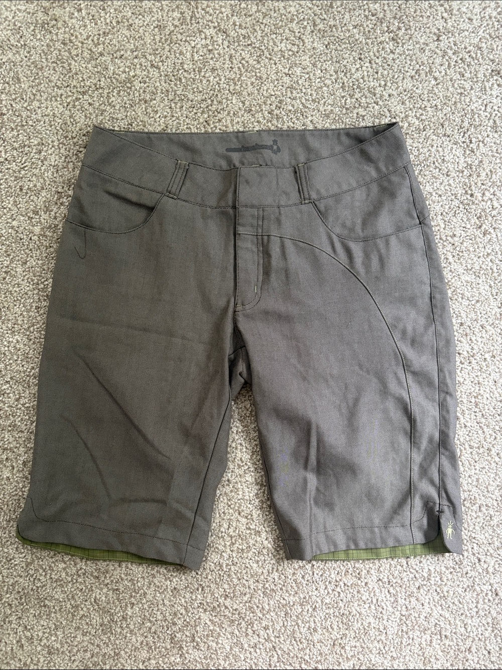 Smartwool Women's Bermuda Shorts Size 6 Gray Mid Rise Pockets Zip Polyester